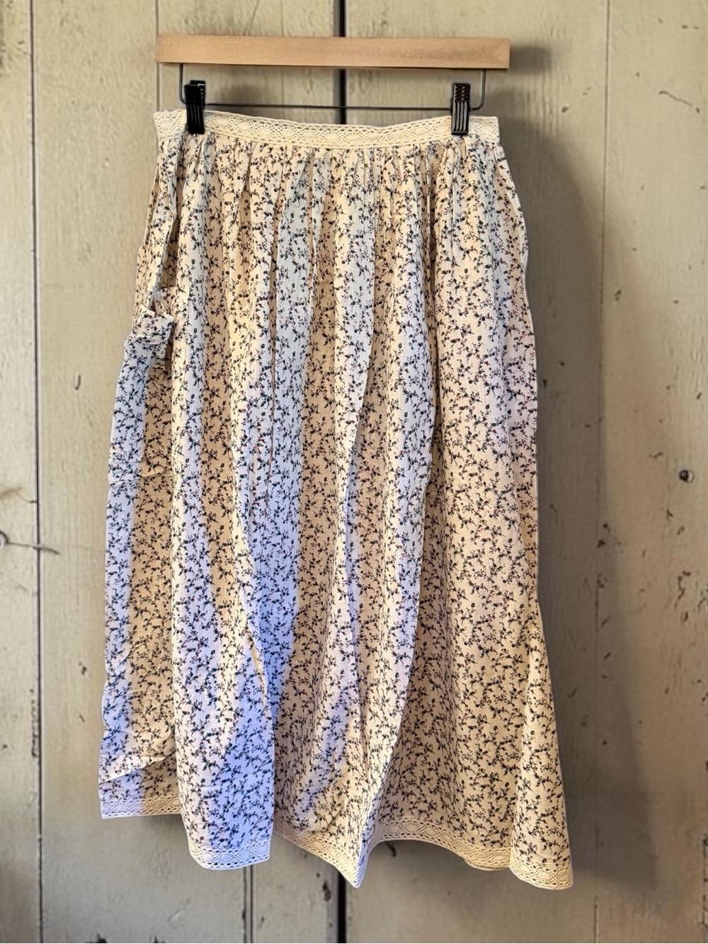 Ditsy Print Half Pinny